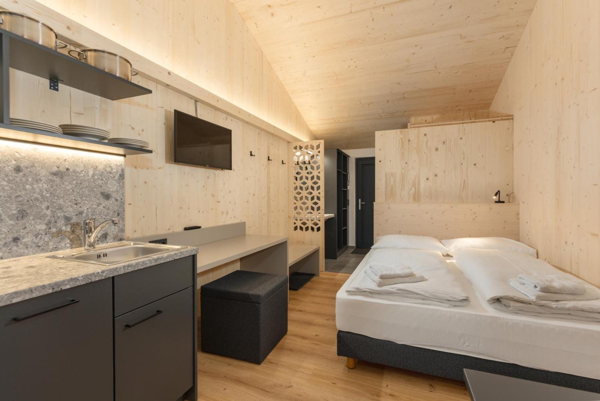 Cozy Studio Apartment with Balcony,1591238858:JPEG